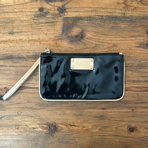 KATE SPADE NEW YORK Black Glossy Patent Leather Large Wristlet with Strap